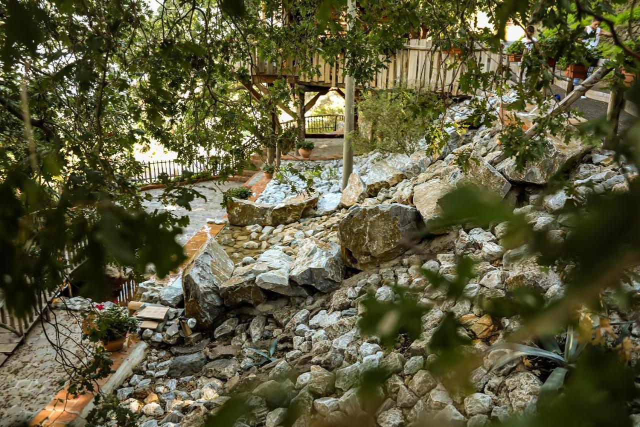 B & B Le Casette Sull'Albero Di Villa Alba Mesyna Zewnętrze zdjęcie